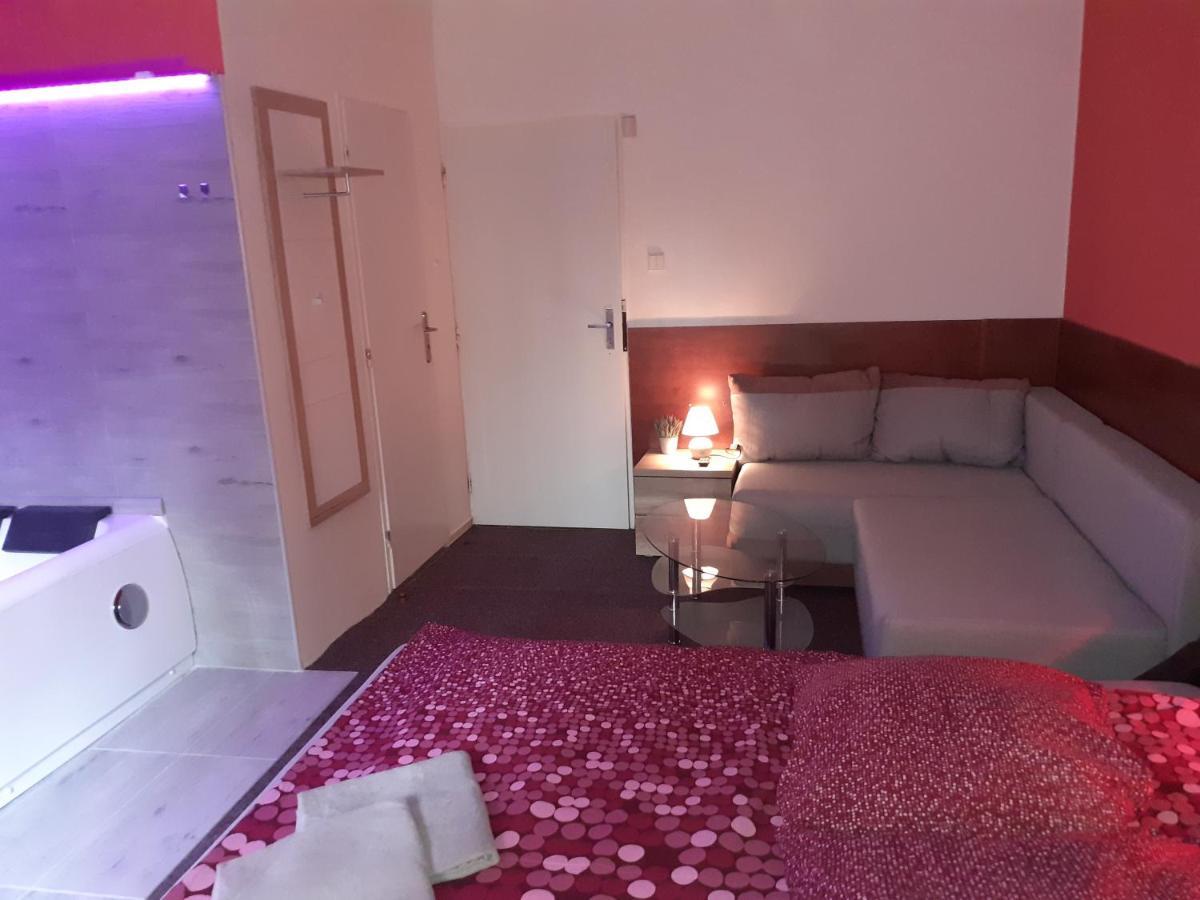 Guest house Penzion Vulture Havirov Havirov